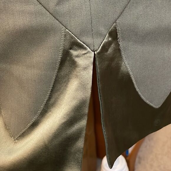 Nicole Miller Slit Multi Green Color Leaf Scallop Mini Pencil Skirt - Picture 4 of 7